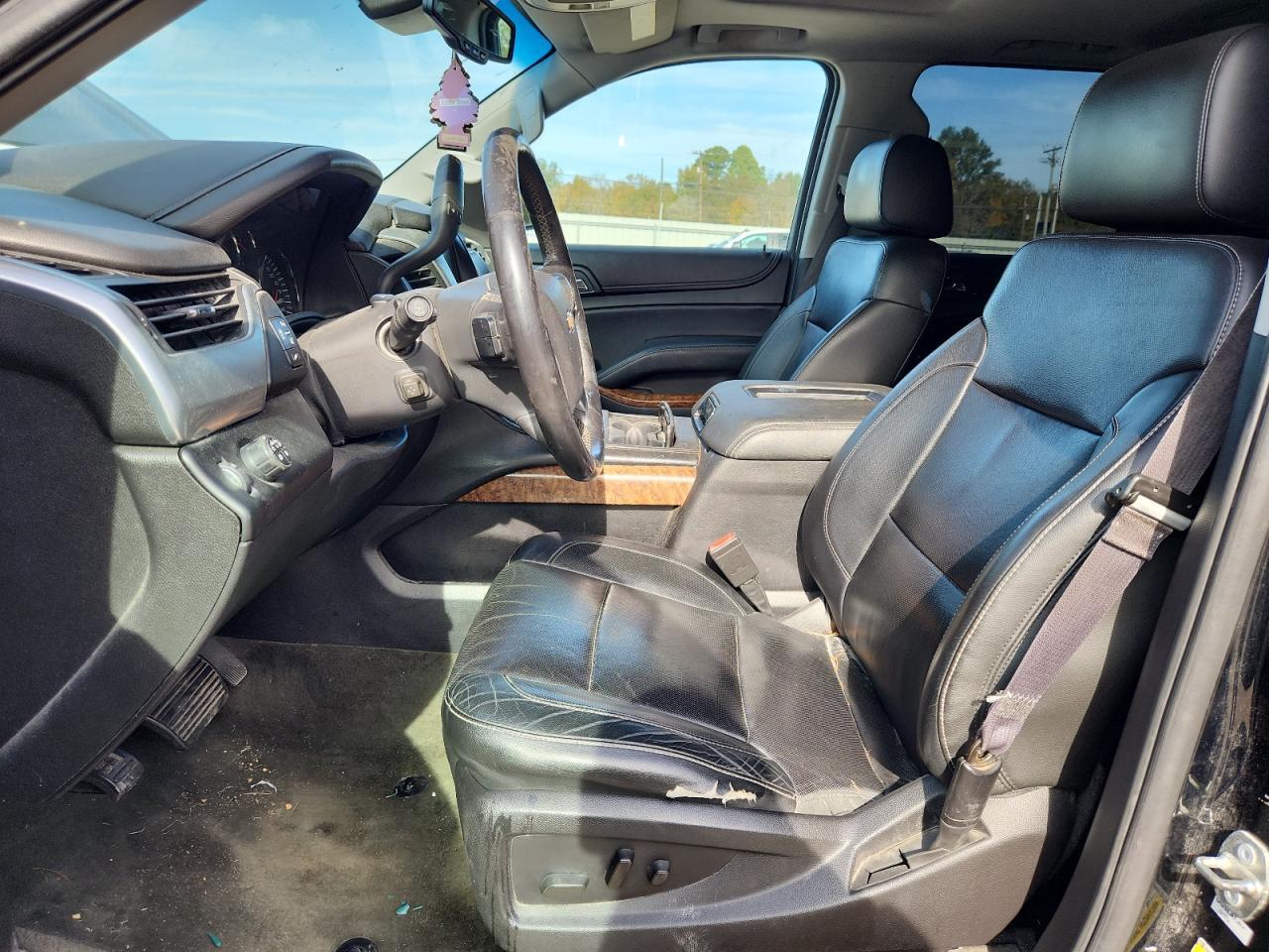 2015 Chevrolet Suburban C1500 Ltz - Image 7