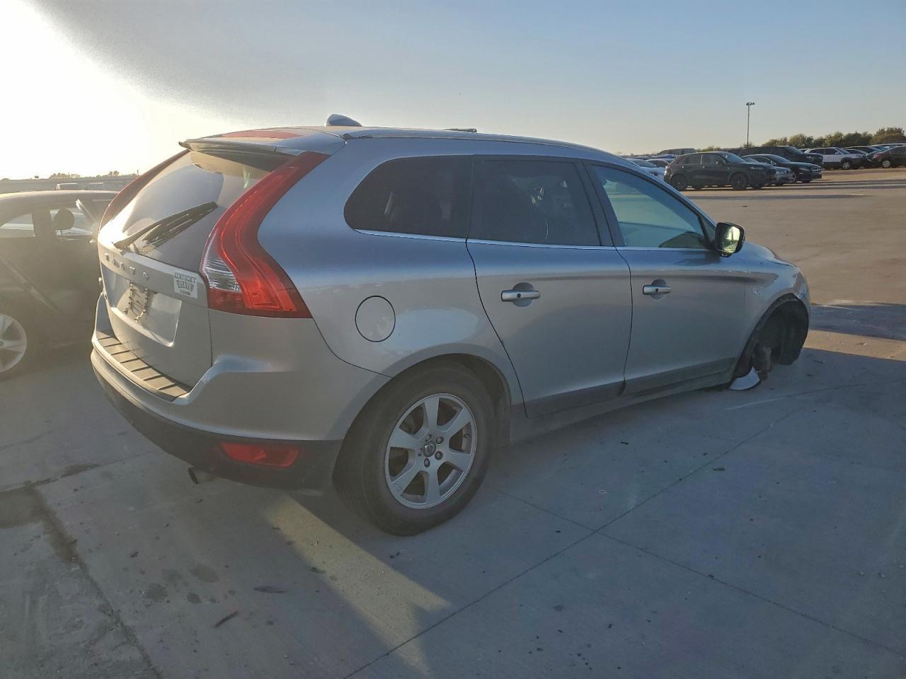 2012 Volvo Xc60 3.2 - Фото 3