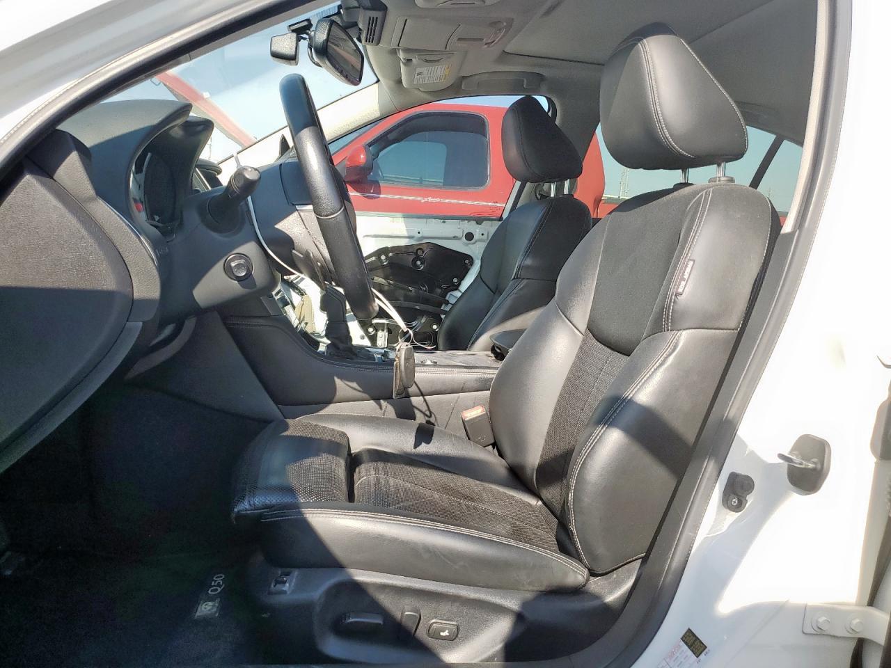 2018 Infiniti Q50 Luxe - Image 7