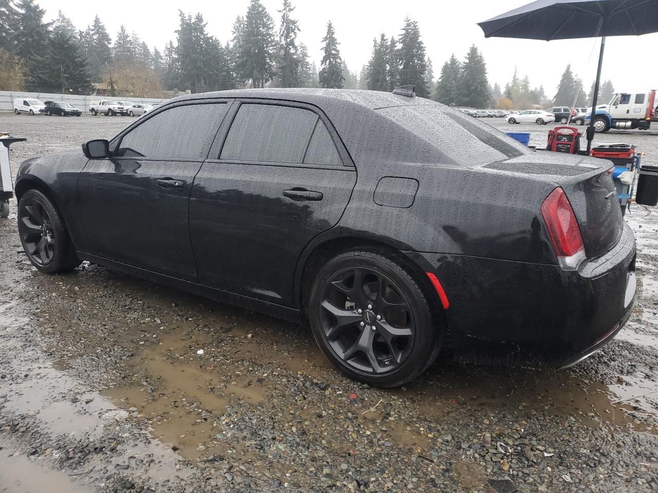 2023 Chrysler 300 S - Фото 2