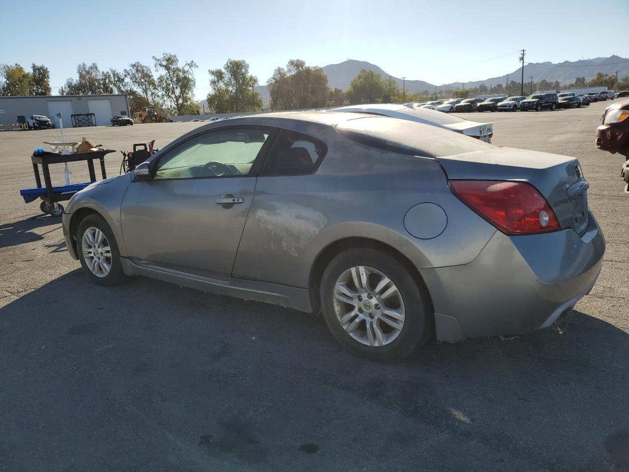 2008 Nissan Altima 3.5 Se - Image 2