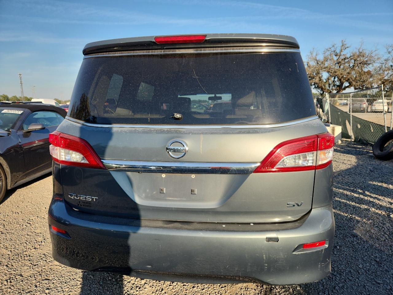 2013 Nissan Quest S - Фото 6