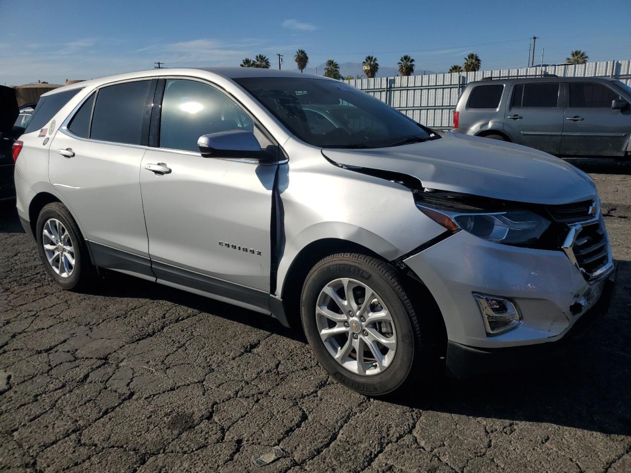 2018 Chevrolet Equinox Lt - Image 4