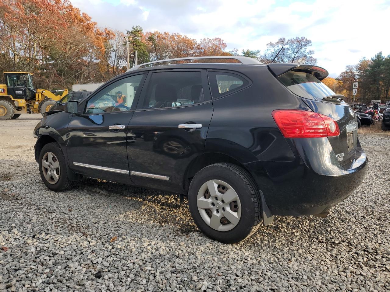 2015 Nissan Rogue Select S - Фото 2