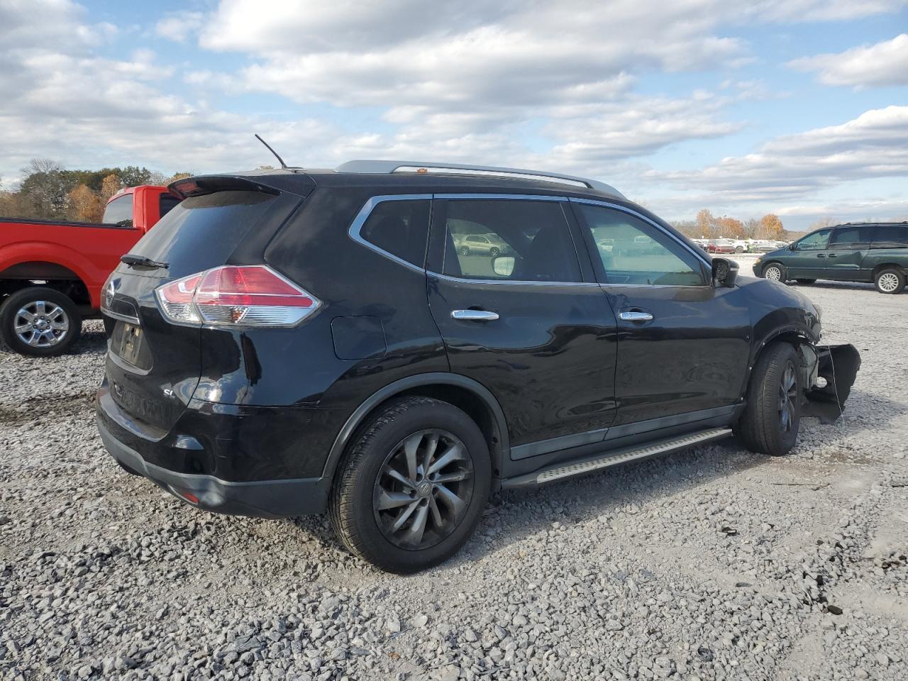 2015 Nissan Rogue - Фото 3