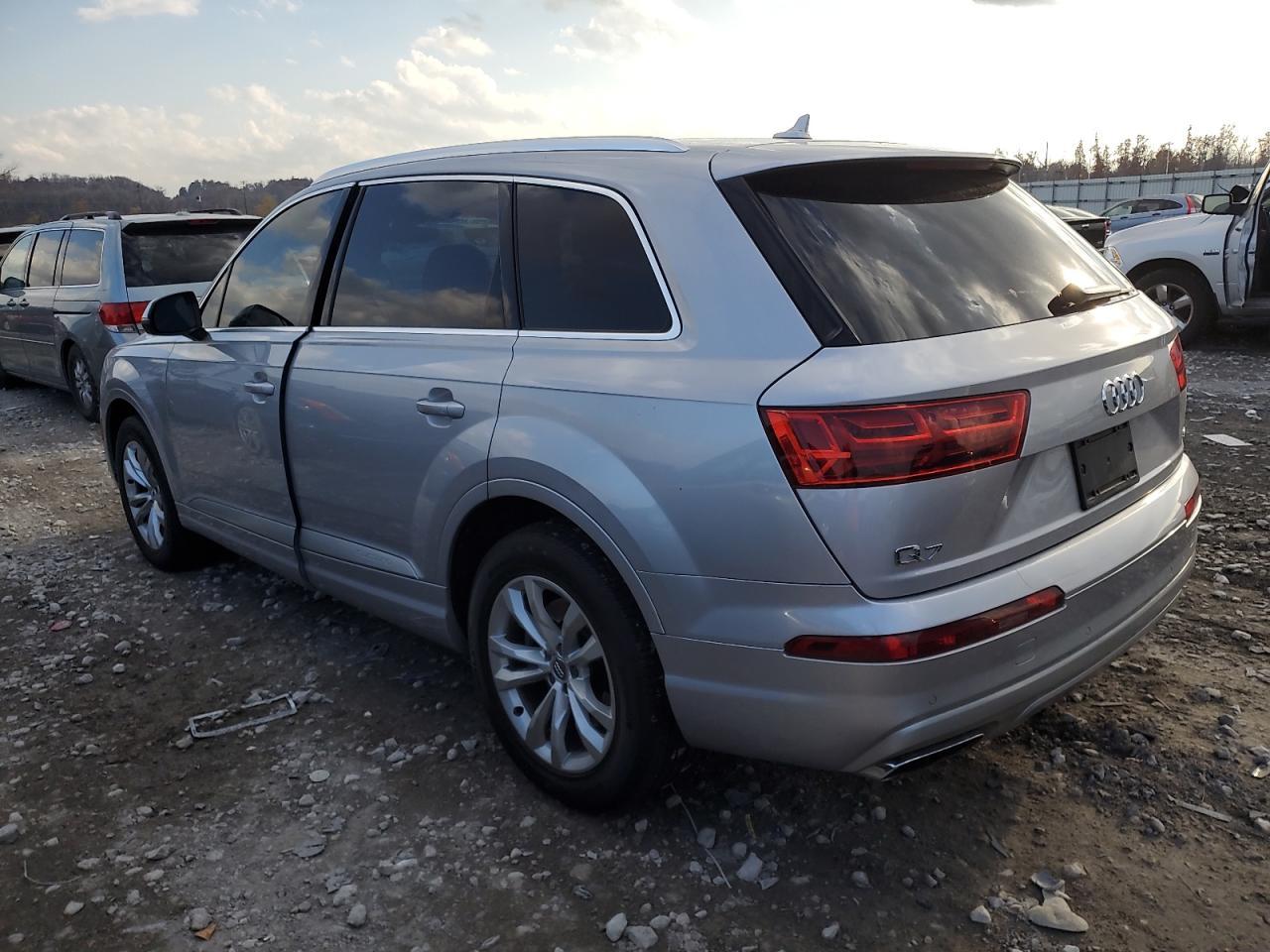 2017 Audi Q7 Premium Plus - Фото 2