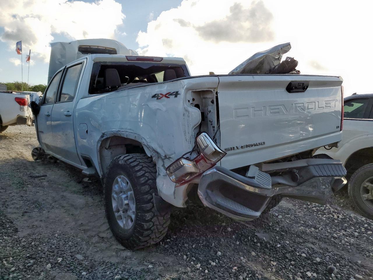 2022 Chevrolet Silverado K2500 Heavy Duty Lt - Image 2