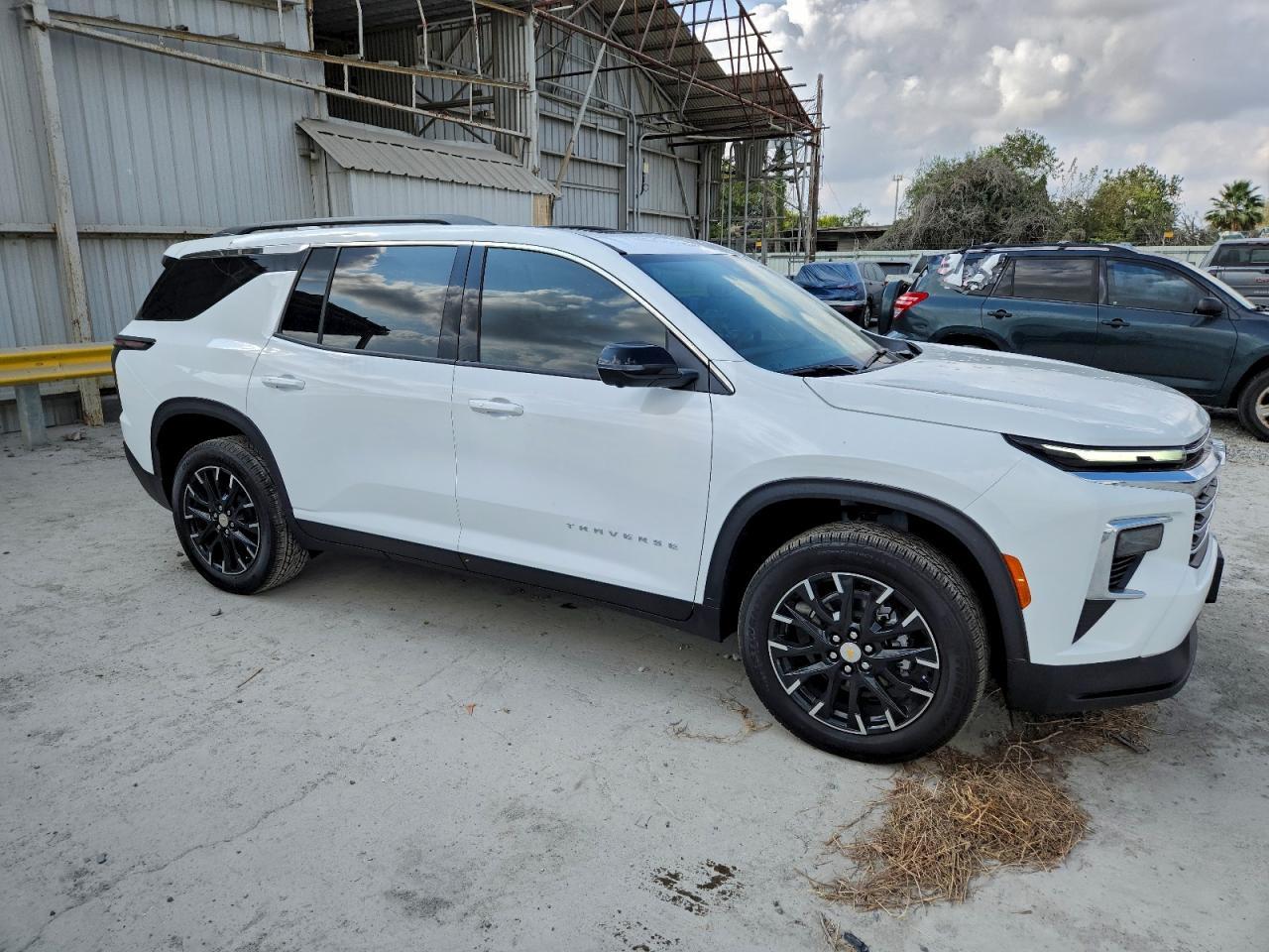 2026 Chevrolet Traverse Lt - Фото 4