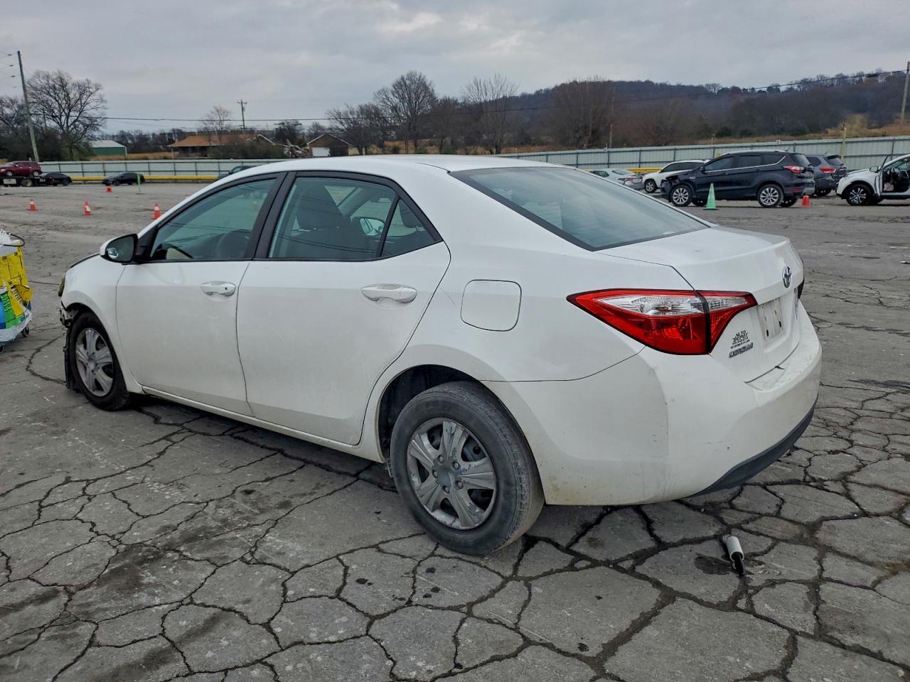 2016 Toyota Corolla L - Фото 2