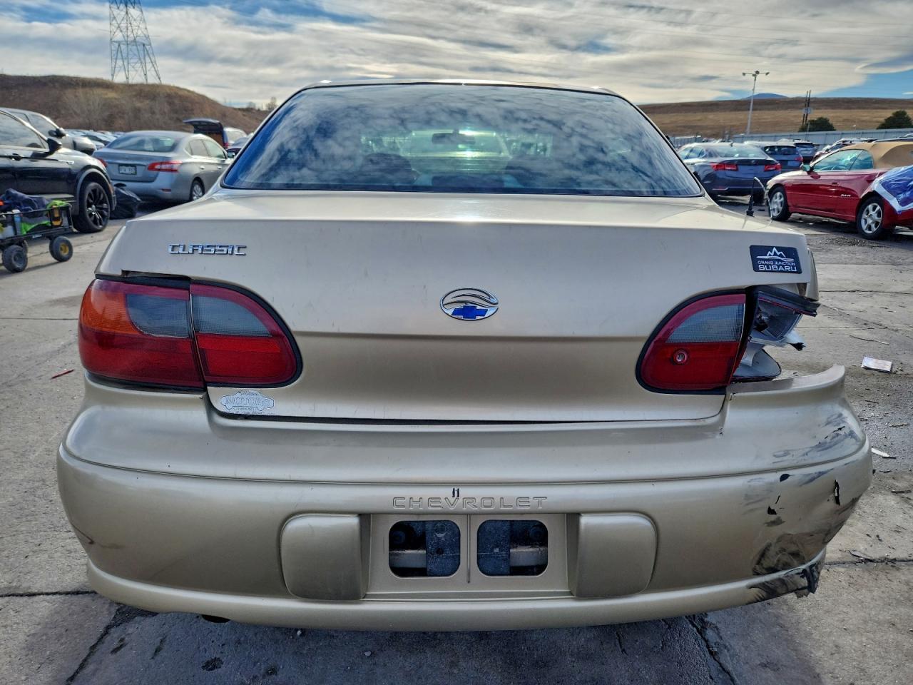2004 Chevrolet Classic - Image 6