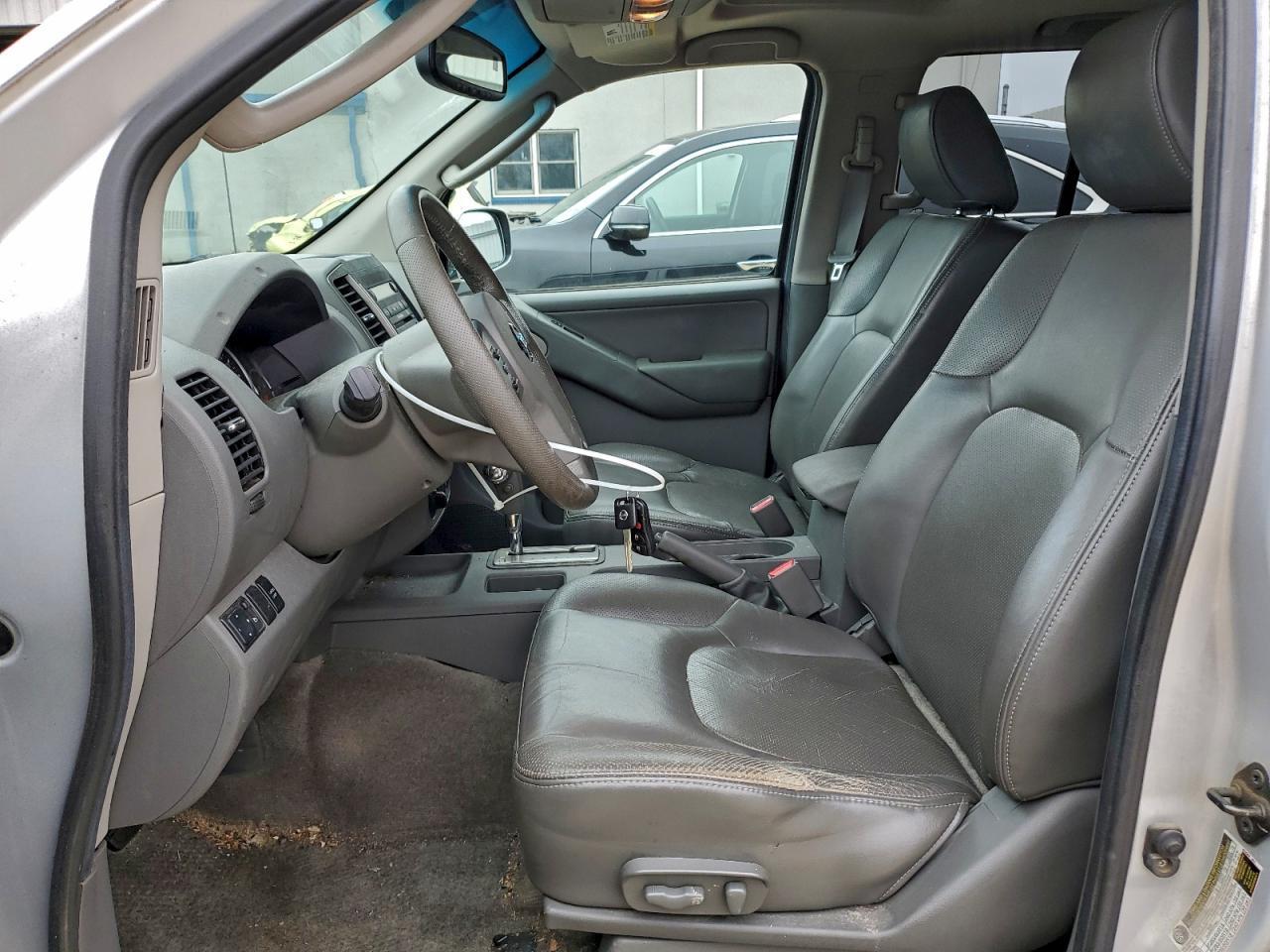 2011 Nissan Frontier S - Фото 7