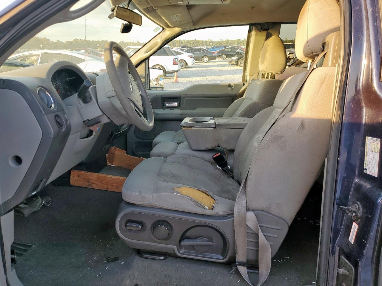 2006 Ford F150 - Image 7