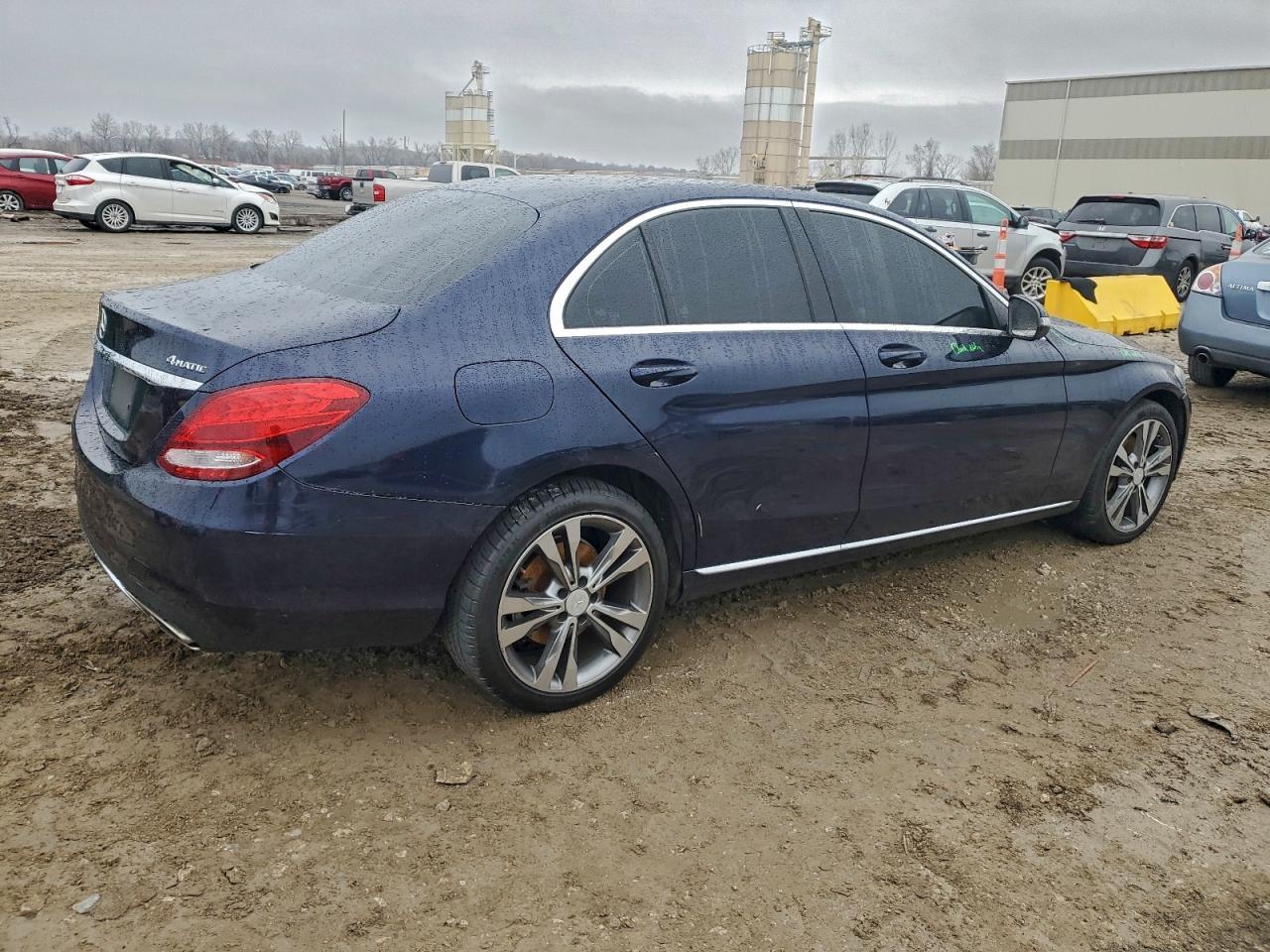 2016 Mercedes-Benz C 300 4Matic - Фото 3