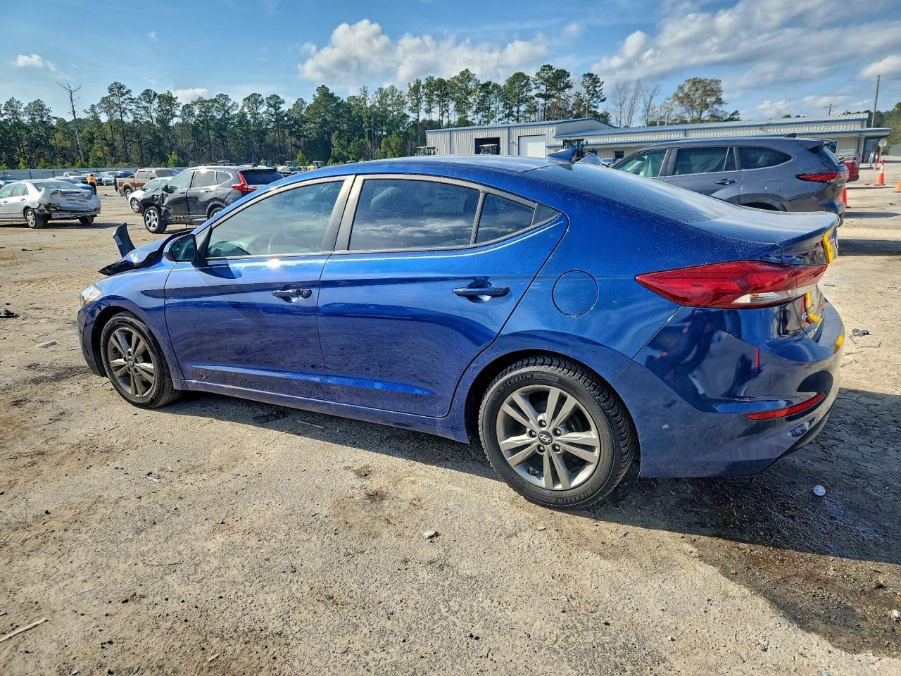 2017 Hyundai Elantra Se - Image 2