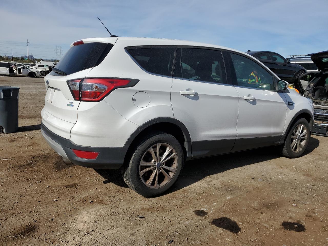 2017 Ford Escape Se - Image 3