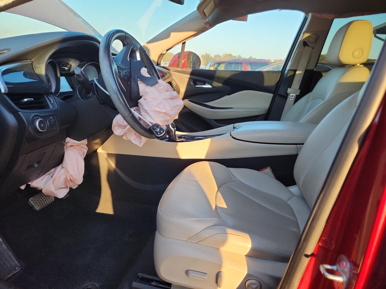 2017 Buick Envision Essence - Image 7