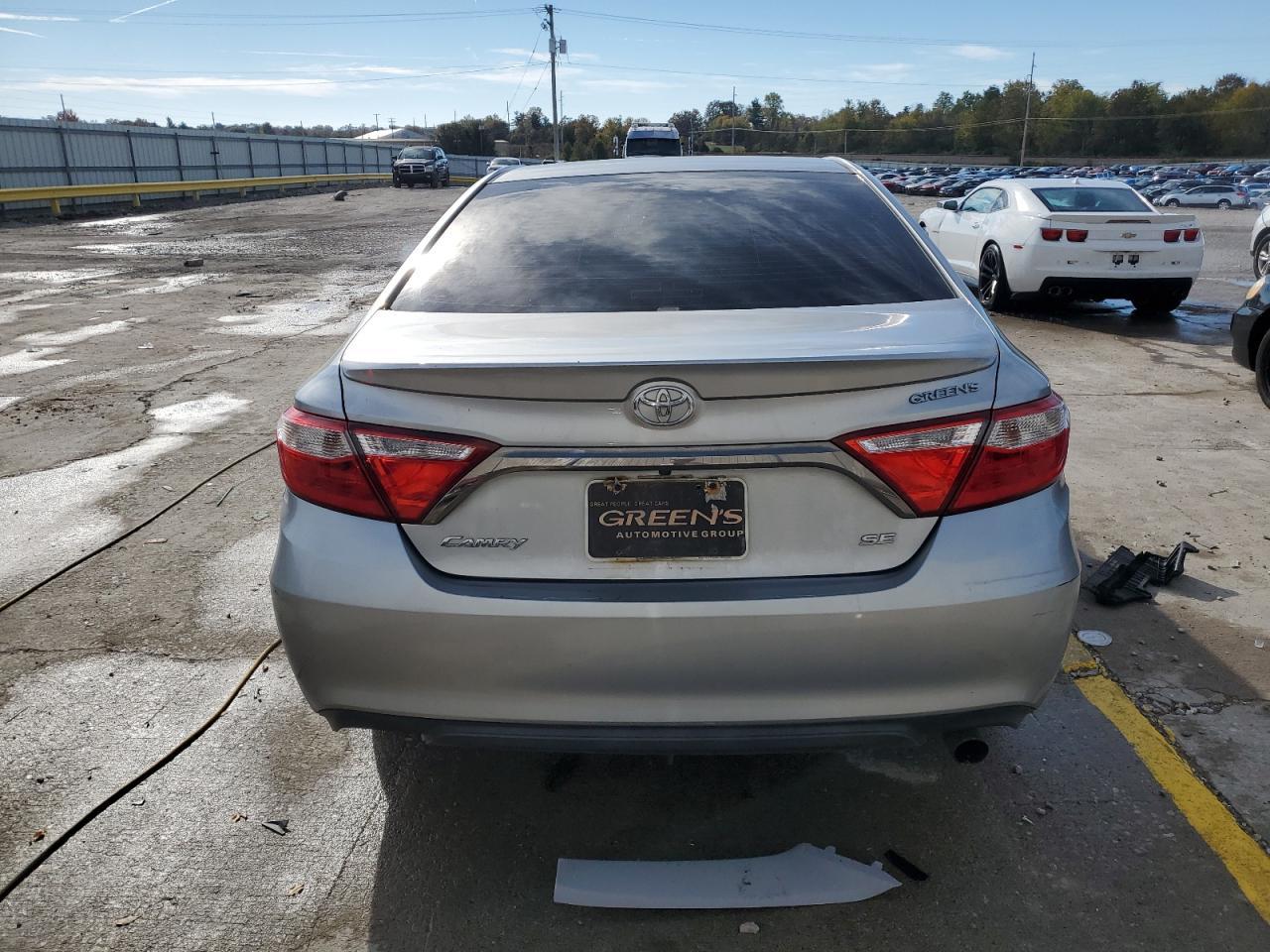 2015 Toyota Camry Le - Image 6