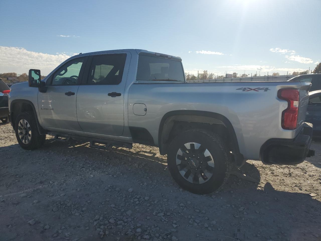 2021 Chevrolet Silverado K2500 Custom - Фото 2
