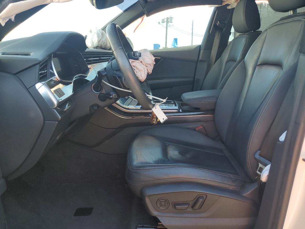 2019 Audi Q8 Premium - Фото 7