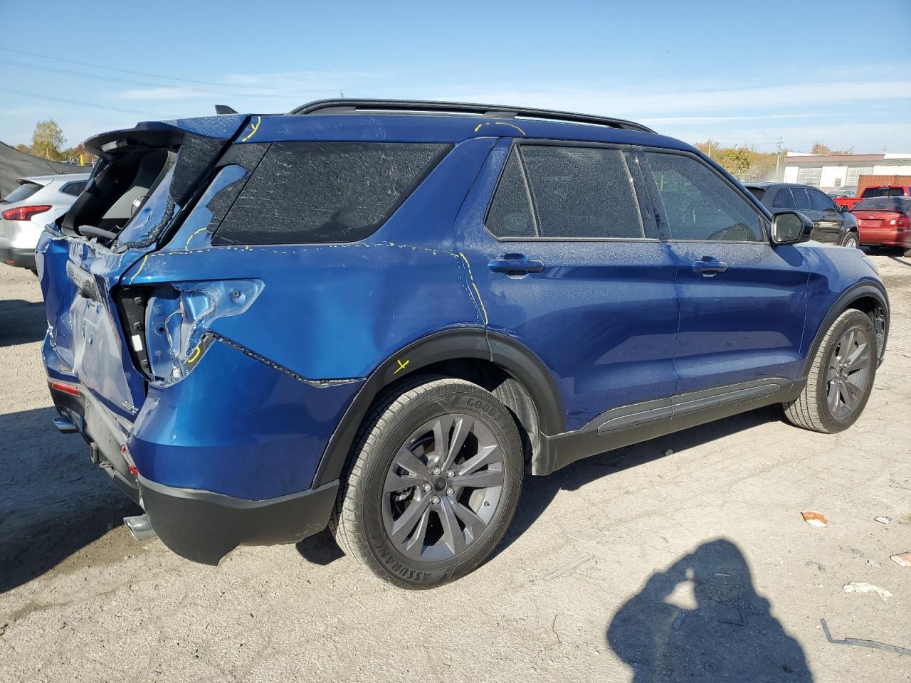 2022 Ford Explorer Xlt - Фото 3