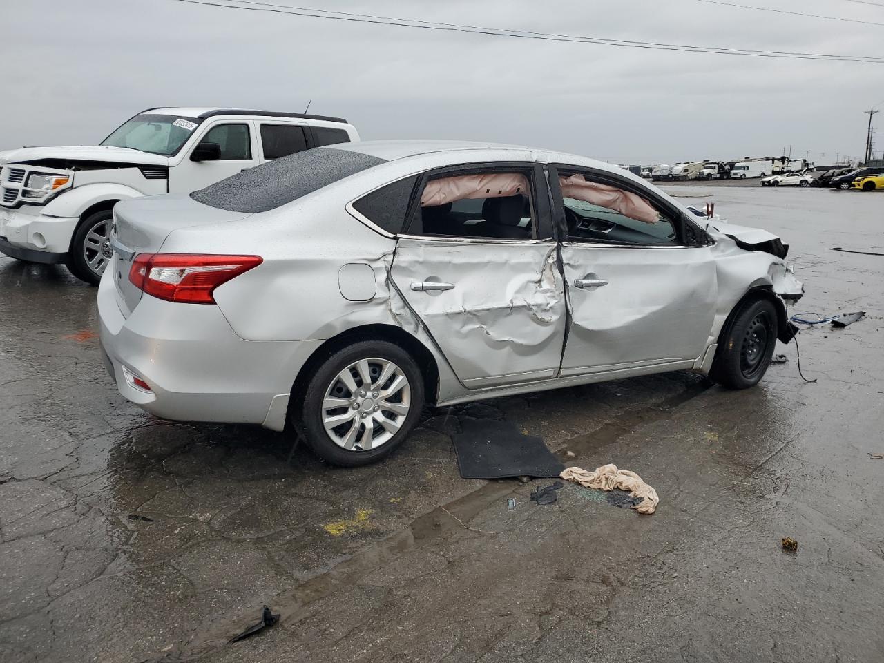 2018 Nissan Sentra S - Фото 3