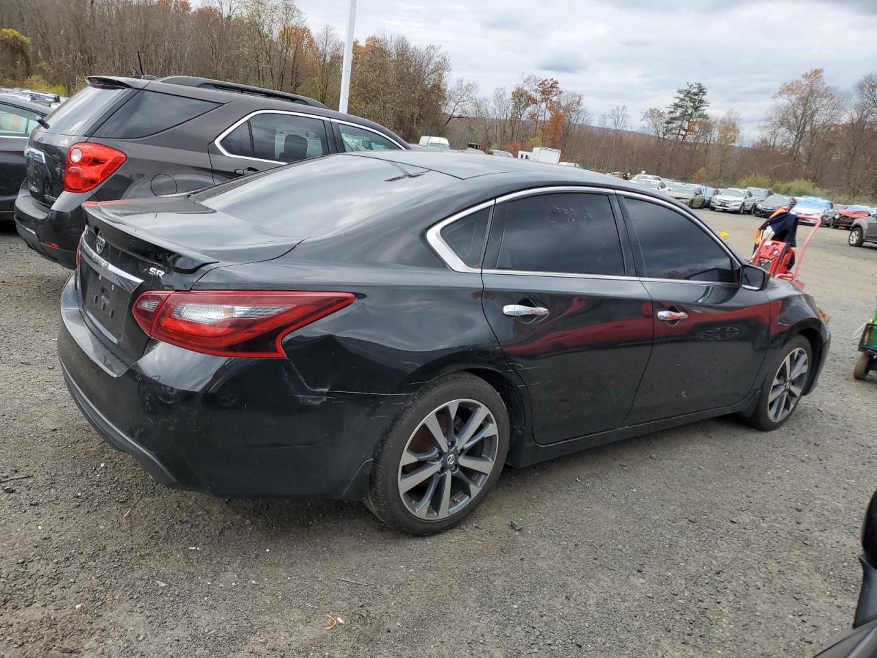 2017 Nissan Altima 2.5 - Фото 3