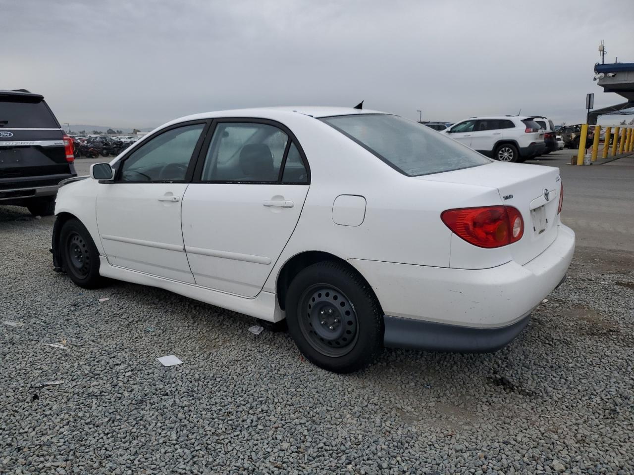 2004 Toyota Corolla Ce - Image 2