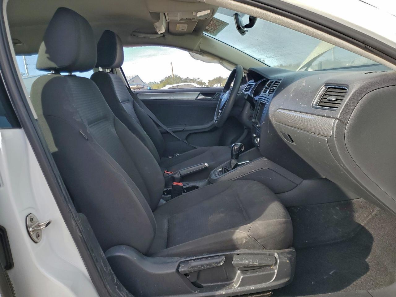 2016 Volk Jetta - Фото 7