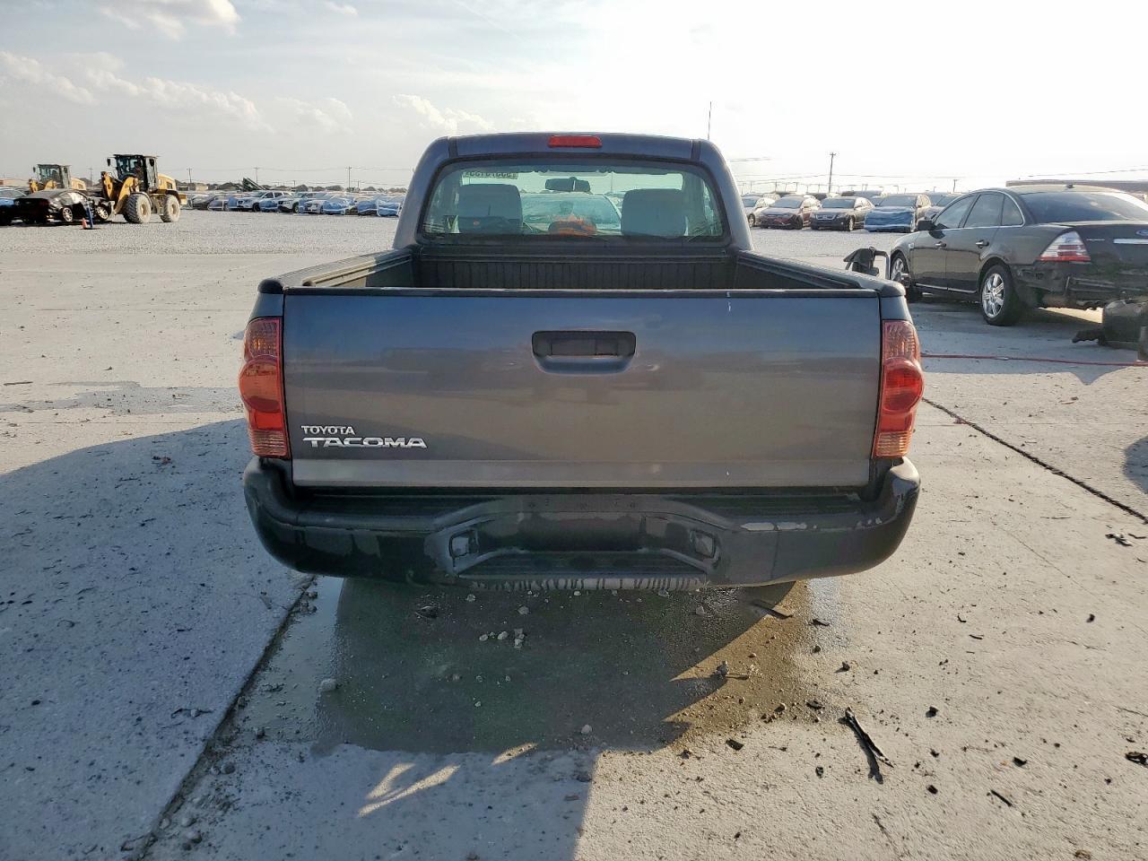 2014 Toyota Tacoma - Image 6