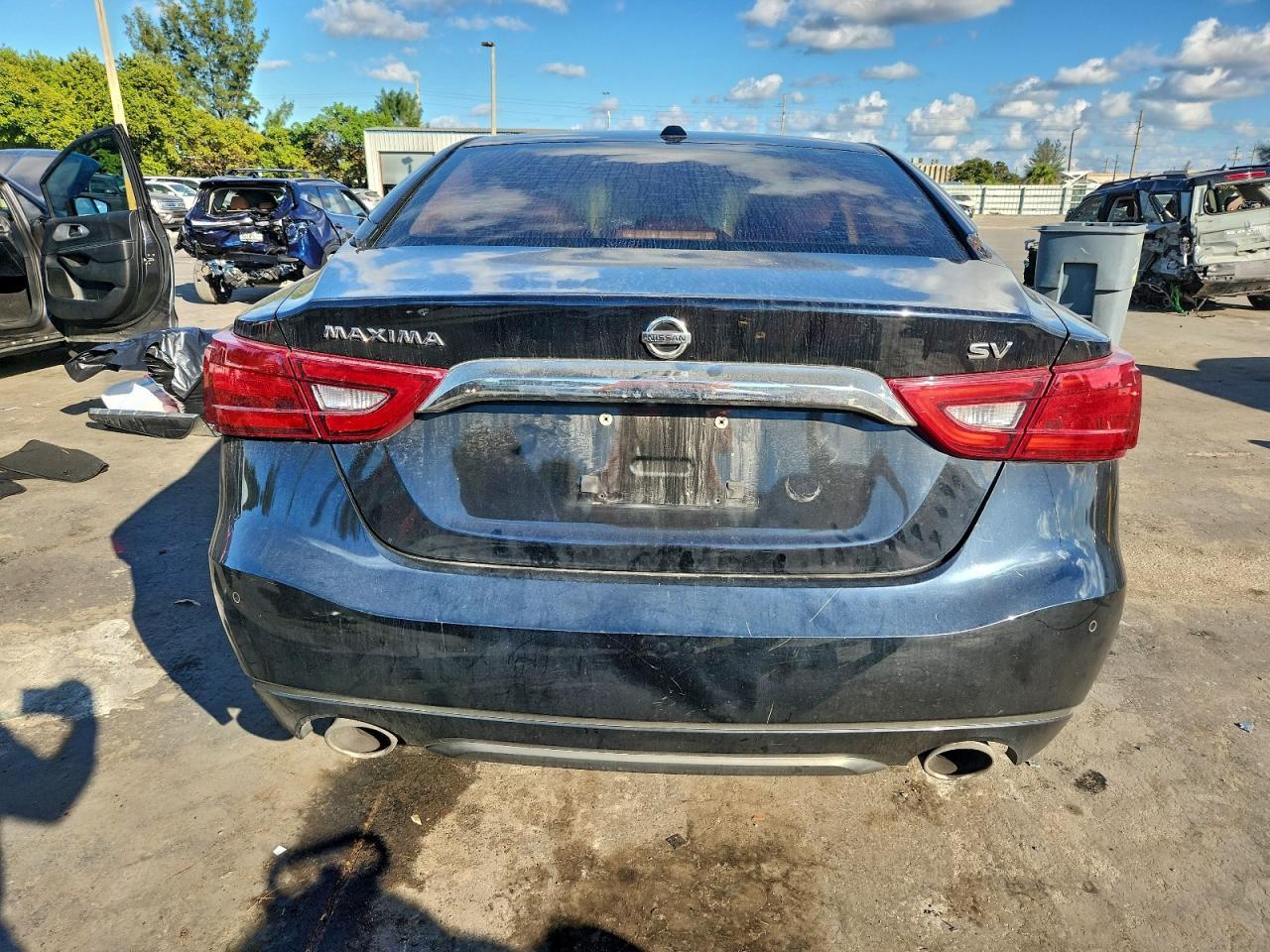 2017 Nissan Maxima 3.5S - Image 6