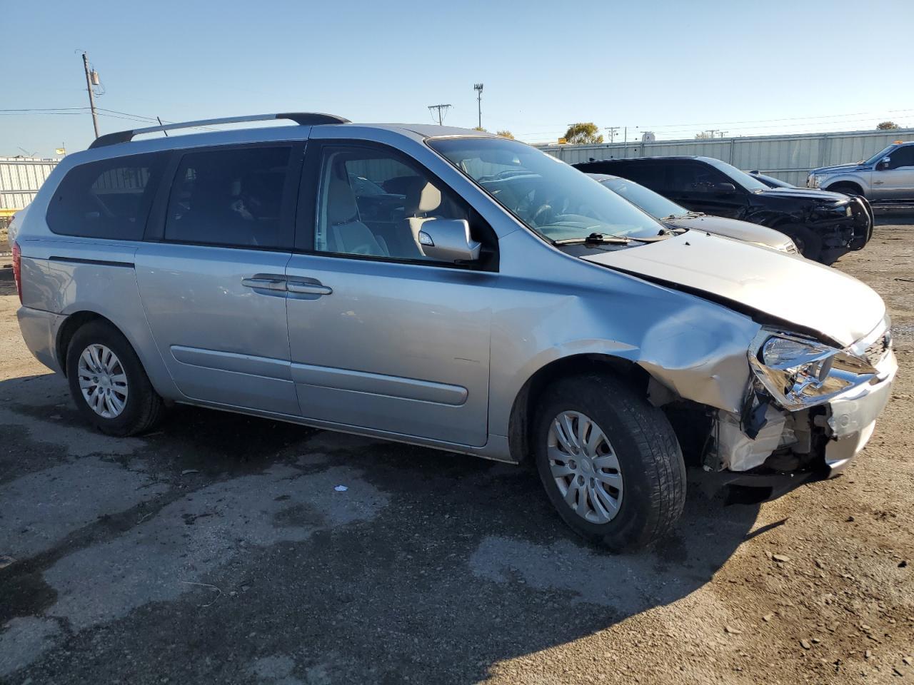 2011 Kia Sedona Lx - Фото 4