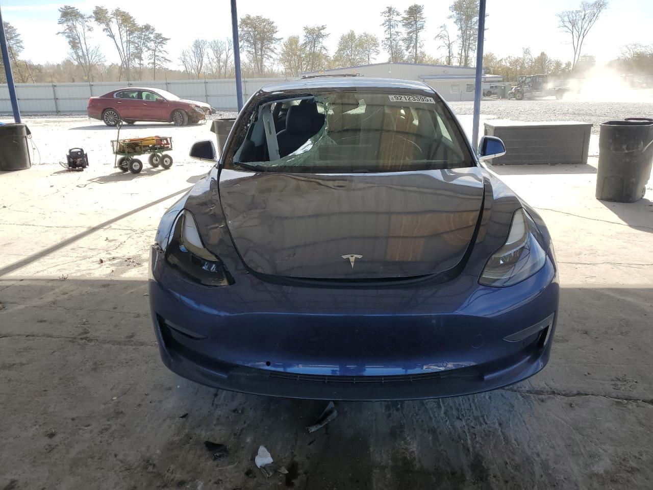 2018 Tesla Model 3 - Image 5