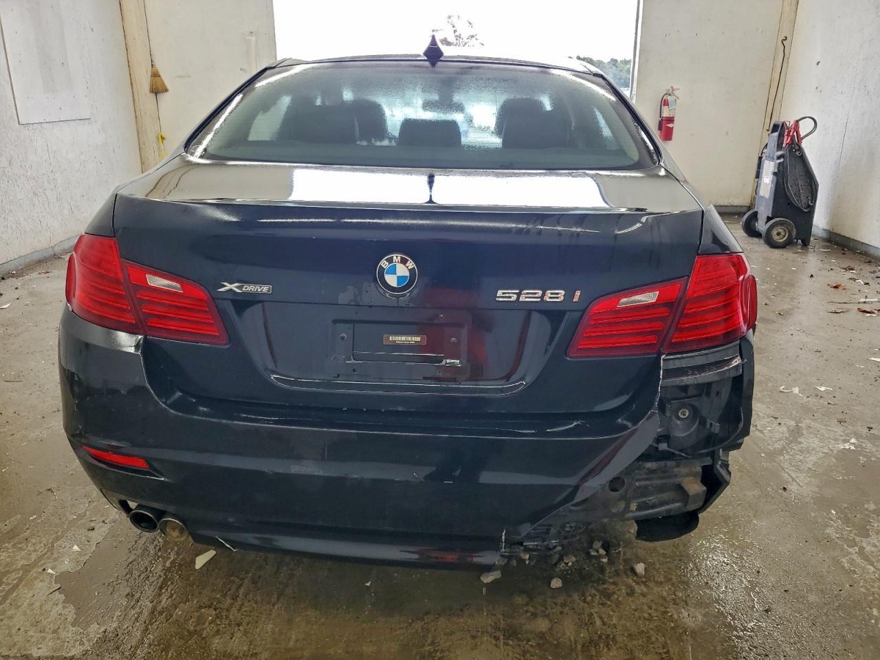 2016 BMW 528 Xi - Image 6