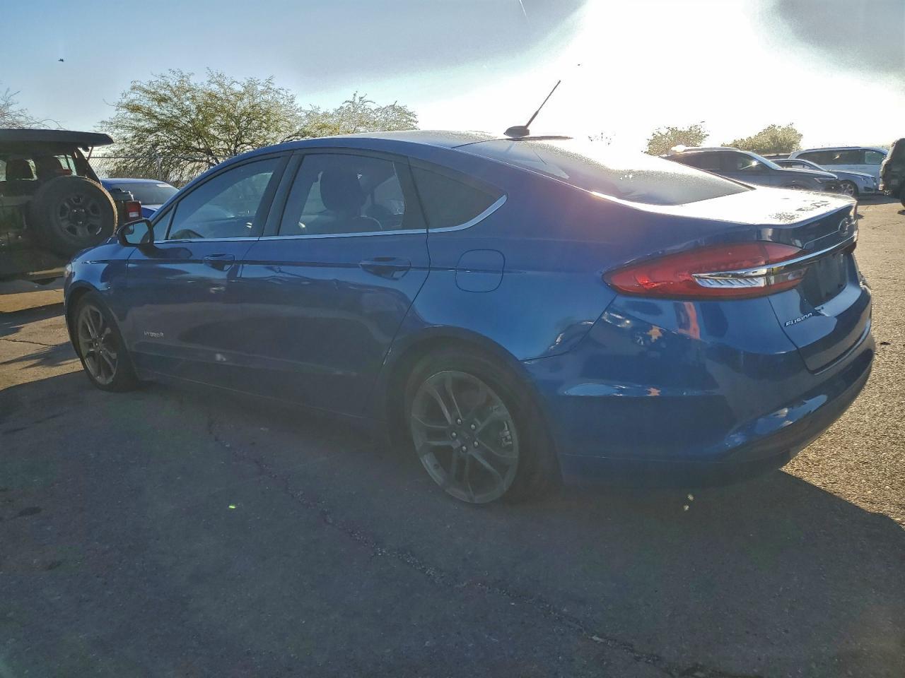 2018 Ford Fusion Se Hybrid - Фото 2
