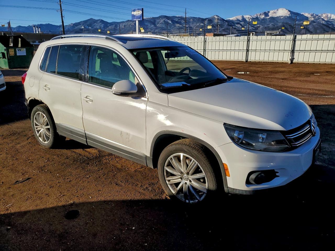 2012 Volkswagen Tiguan S - Фото 4