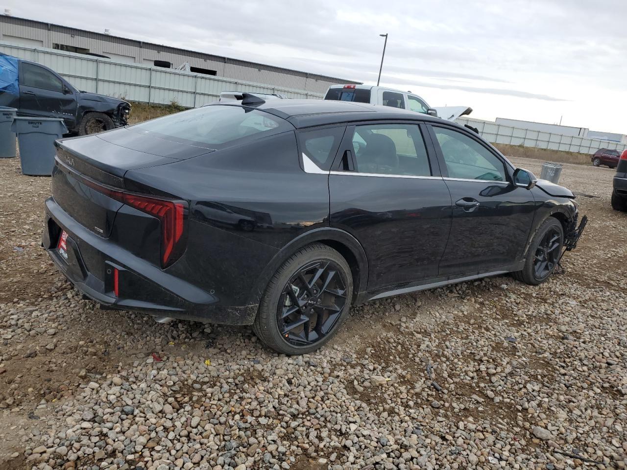 2025 Kia K4 Gt-Line Turbo - Image 3