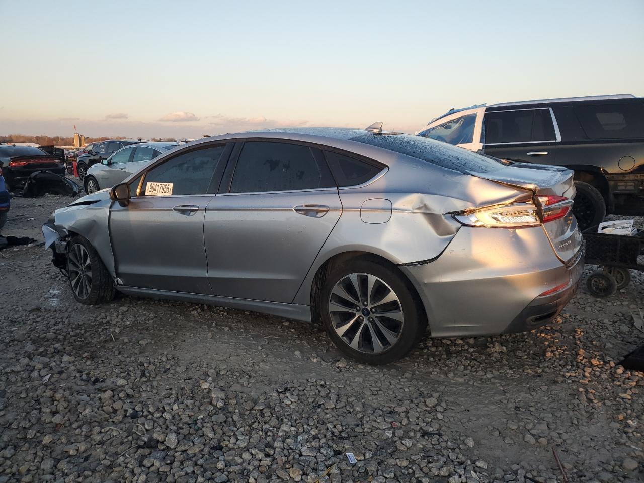 2020 Ford Fusion Se - Image 2