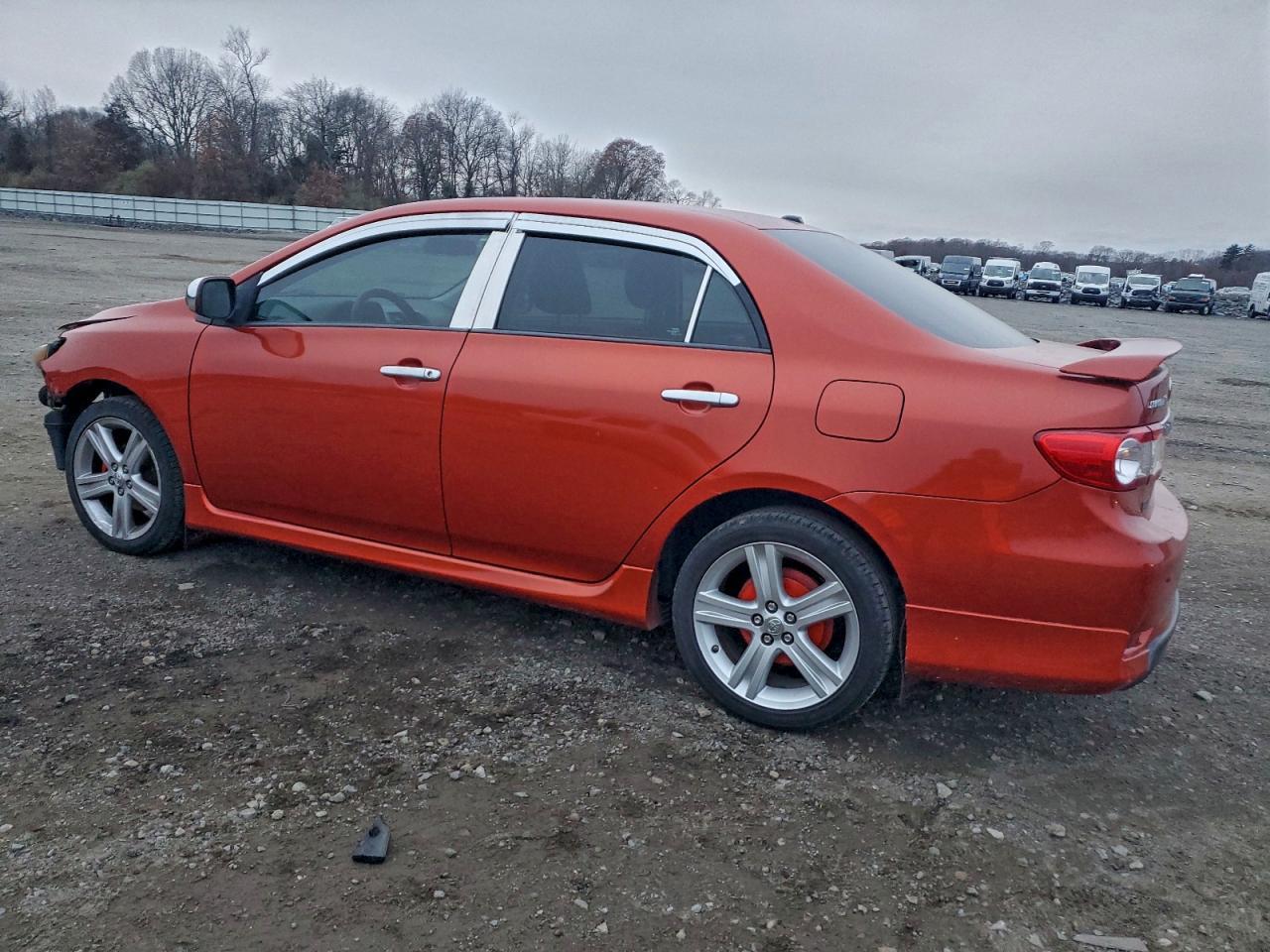 2013 Toyota Corolla Base - Фото 2