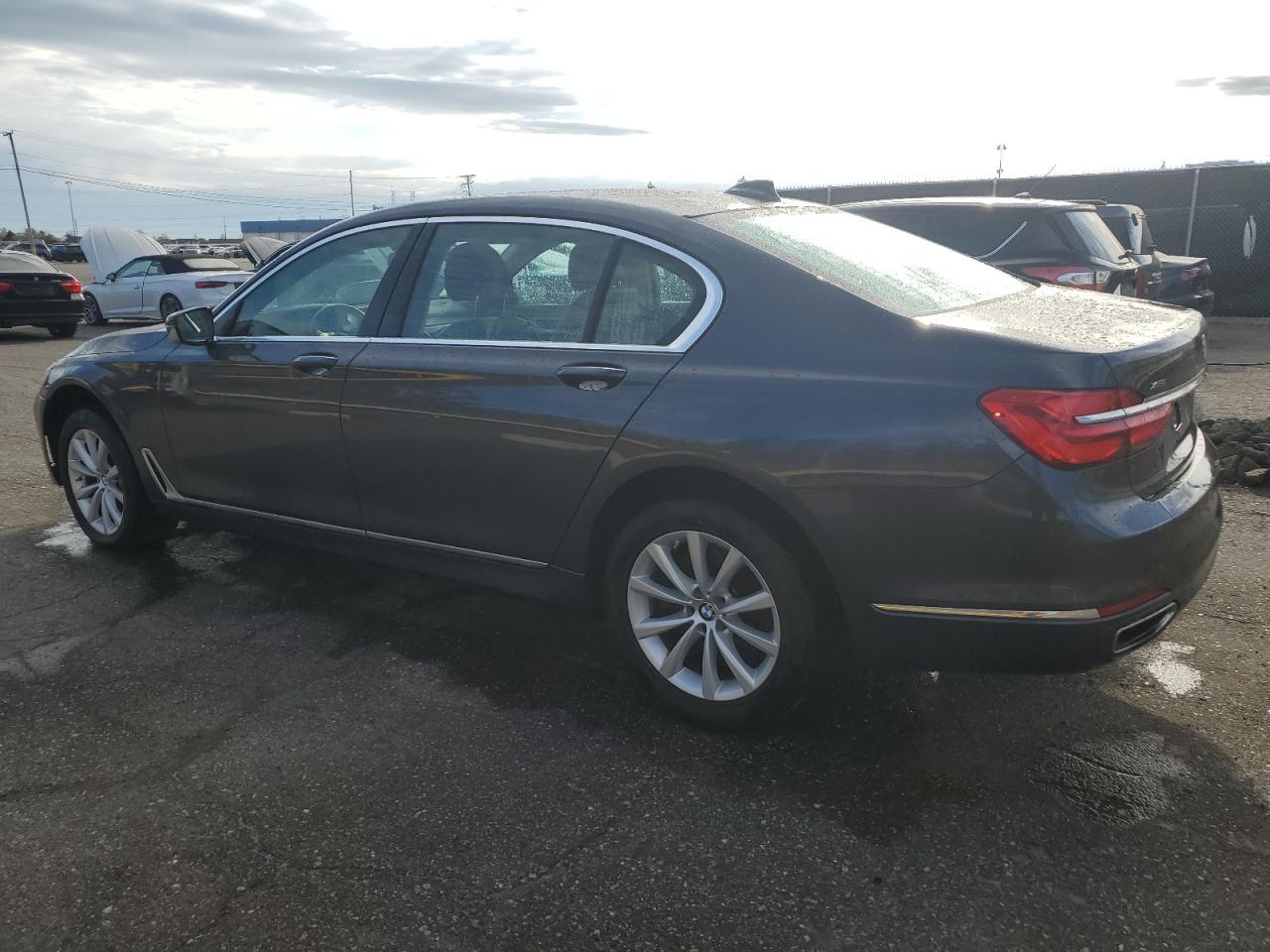 2018 BMW 740 Xi - Image 2