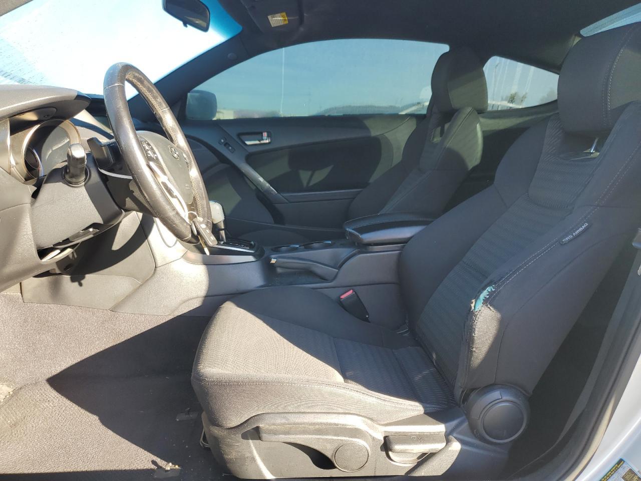 2013 Hyundai Genesis Coupe 2.0T - Фото 7