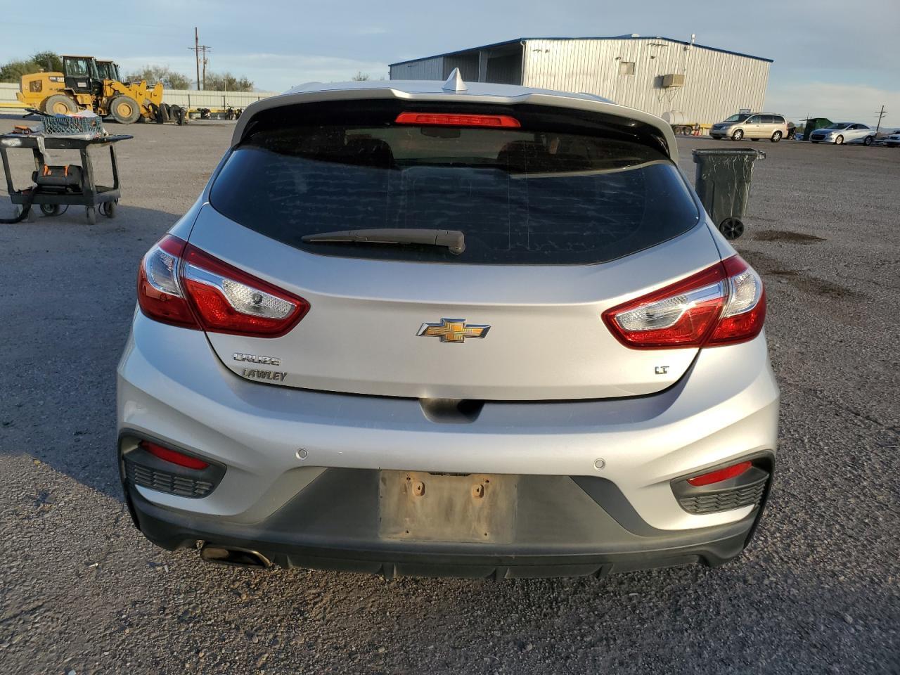 2017 Chevrolet Cruze Lt - Image 6