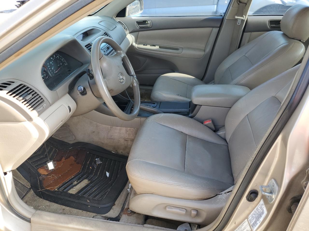 2002 Toyota Camry Le - Фото 7