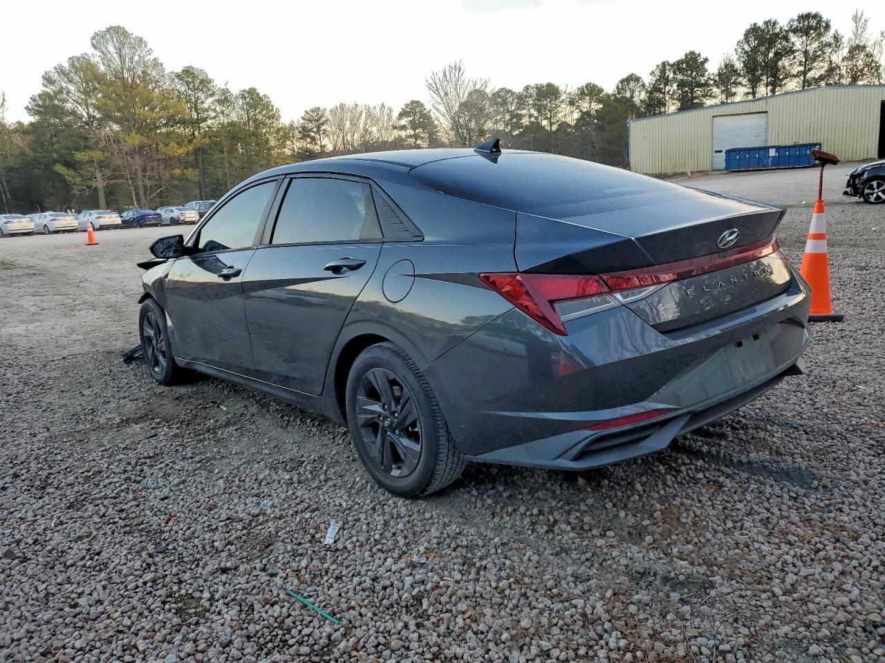 2022 Hyundai Elantra Sel - Фото 2