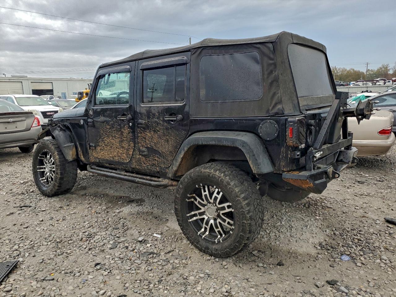 2015 Jeep Wrangler Unlimited Sport - Фото 2