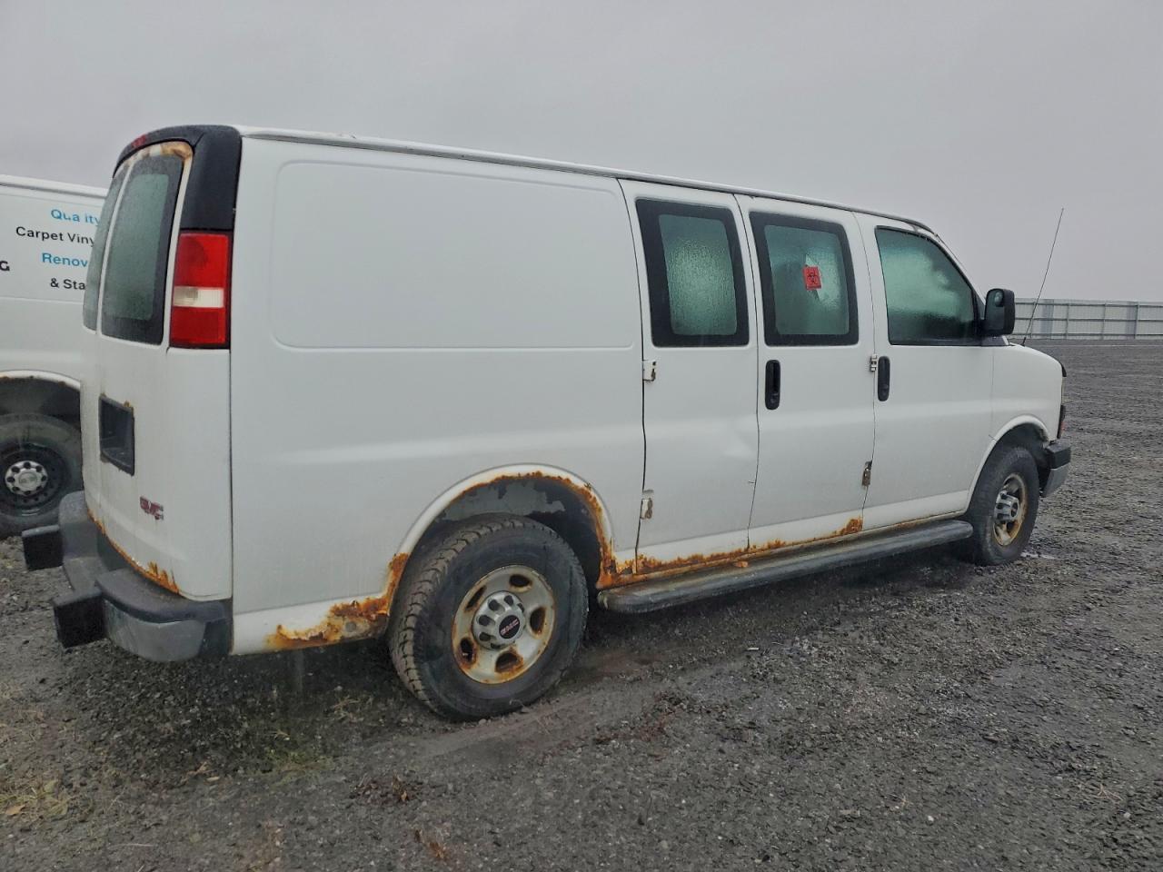 2009 GMC Savana G2500 - Фото 3