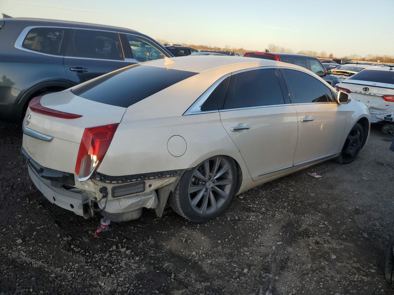 2013 Cadillac Xts - Image 3