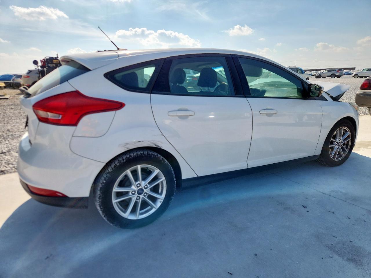2016 Ford Focus Se - Image 3