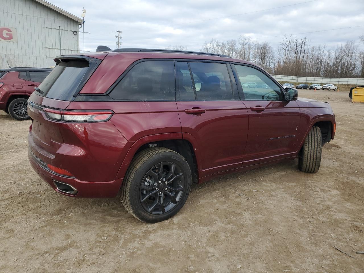 2025 Jeep Grand Cherokee 4Xe - Фото 3