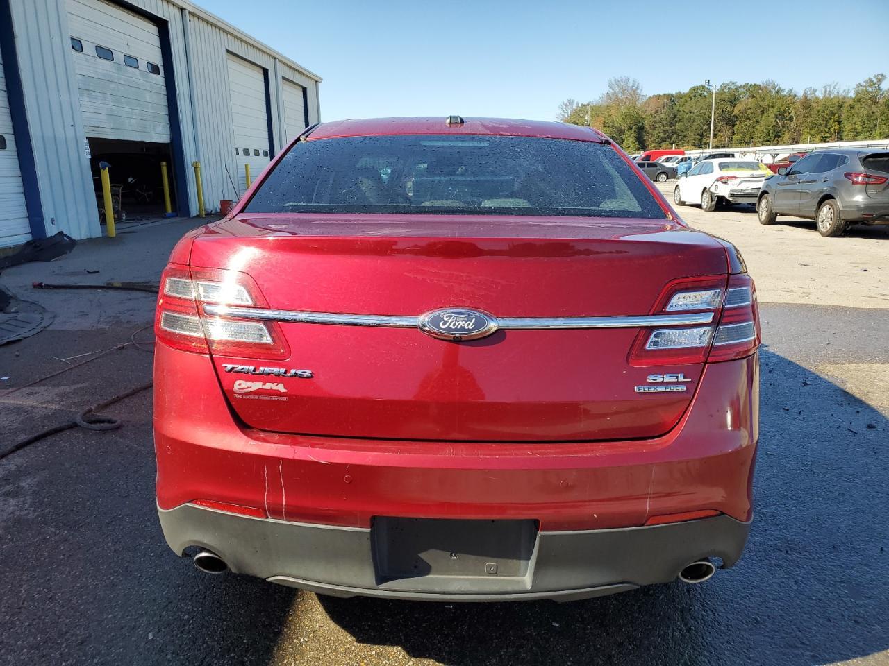 2016 Ford Taurus Sel - Фото 6