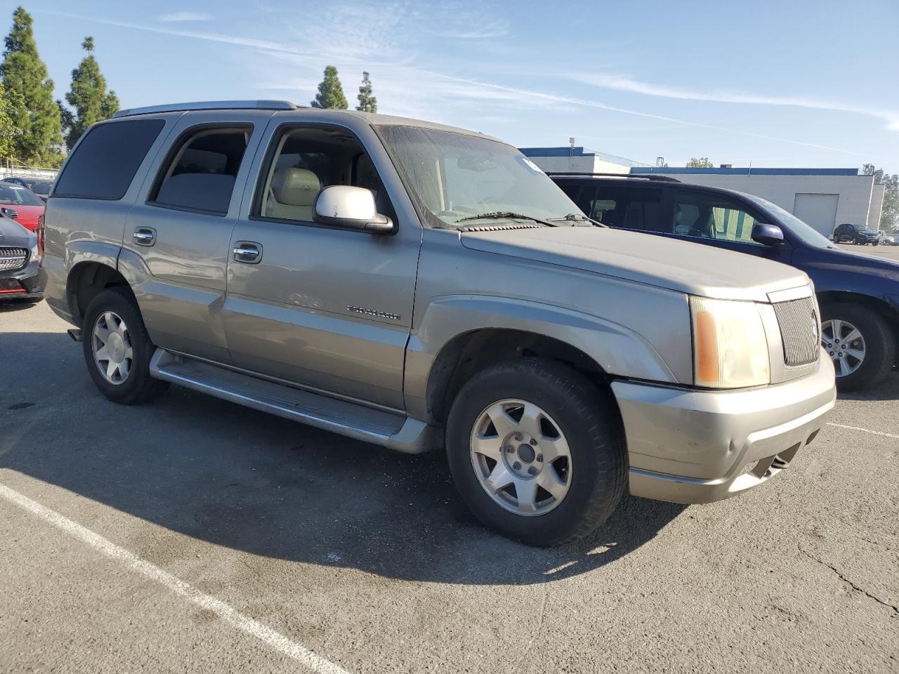 2002 Cadillac Escalade Luxury - Фото 4